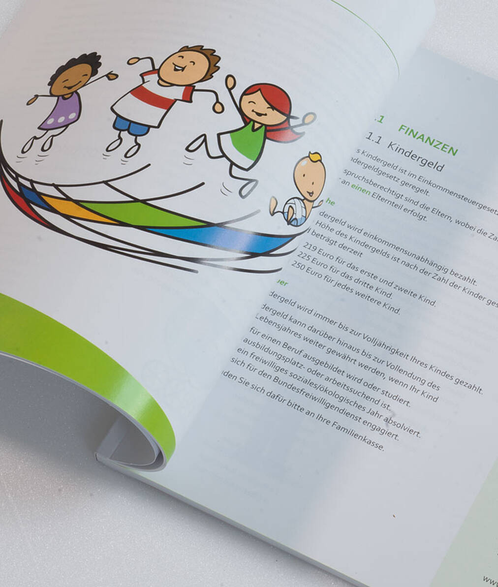 Informationsbroschüren Landkreis Regensburg Familienhandbuch Landkreis Regensburg